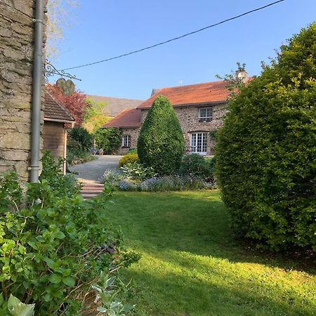 Le Moulin De La Castellerie Bed & Breakfast Moon-sur-Elle ภายนอก รูปภาพ