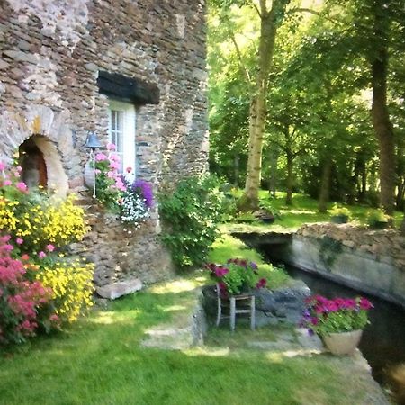 Le Moulin De La Castellerie Bed & Breakfast Moon-sur-Elle ภายนอก รูปภาพ