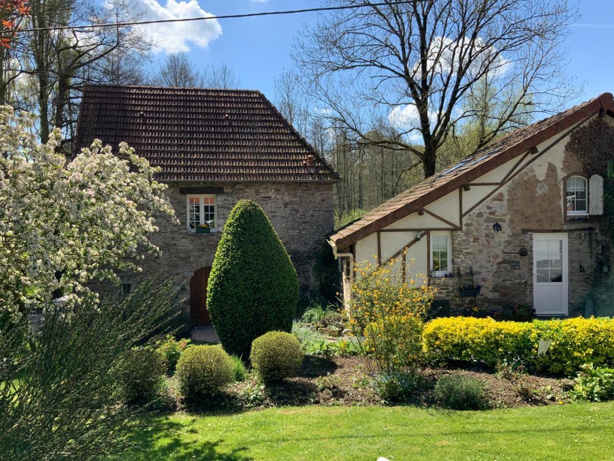 Le Moulin De La Castellerie Bed & Breakfast Moon-sur-Elle ภายนอก รูปภาพ
