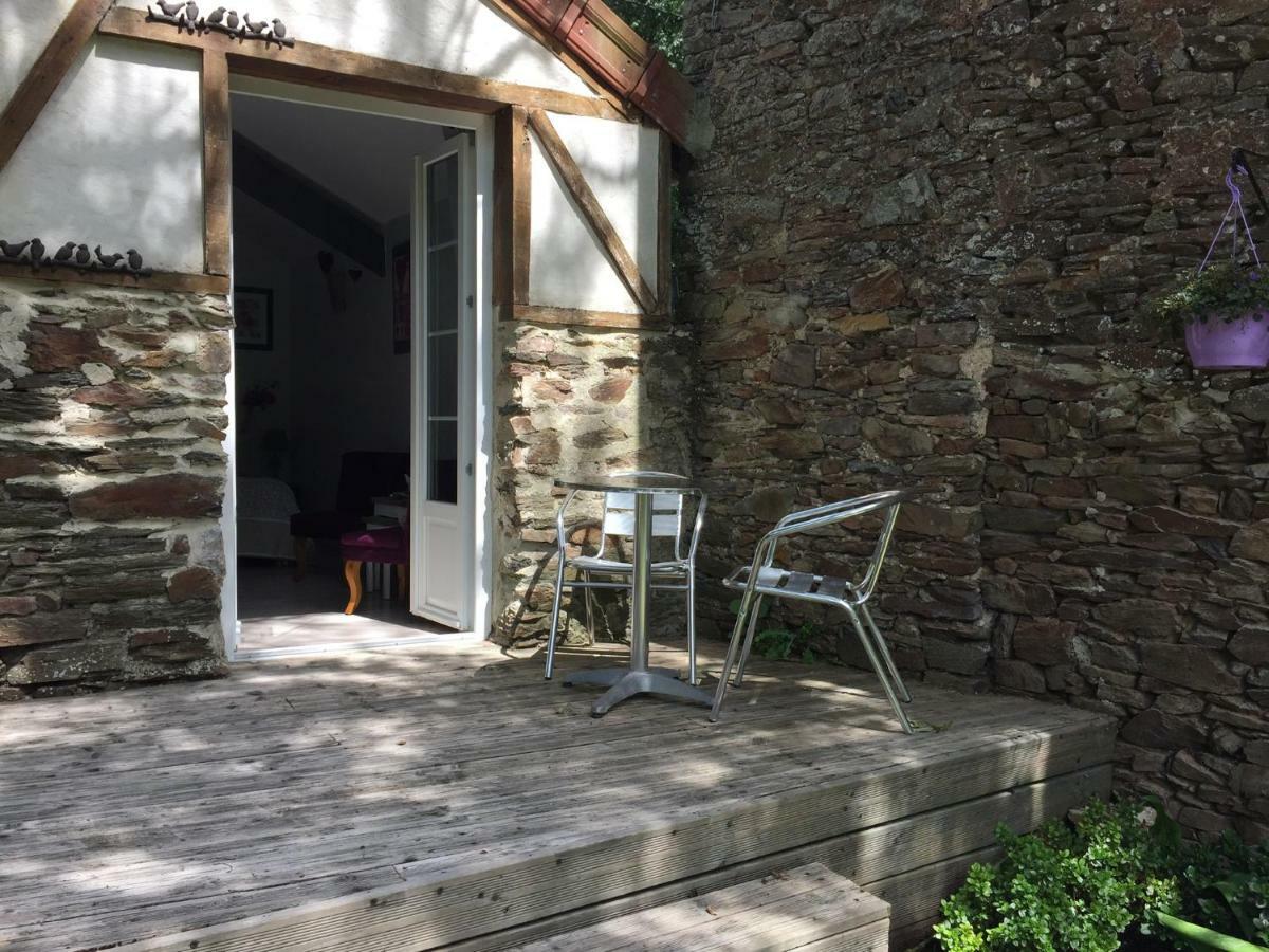 Le Moulin De La Castellerie Bed & Breakfast Moon-sur-Elle ภายนอก รูปภาพ